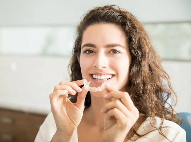 img-an-invisalign-transformation-at-gold-standard-family-dental-banner